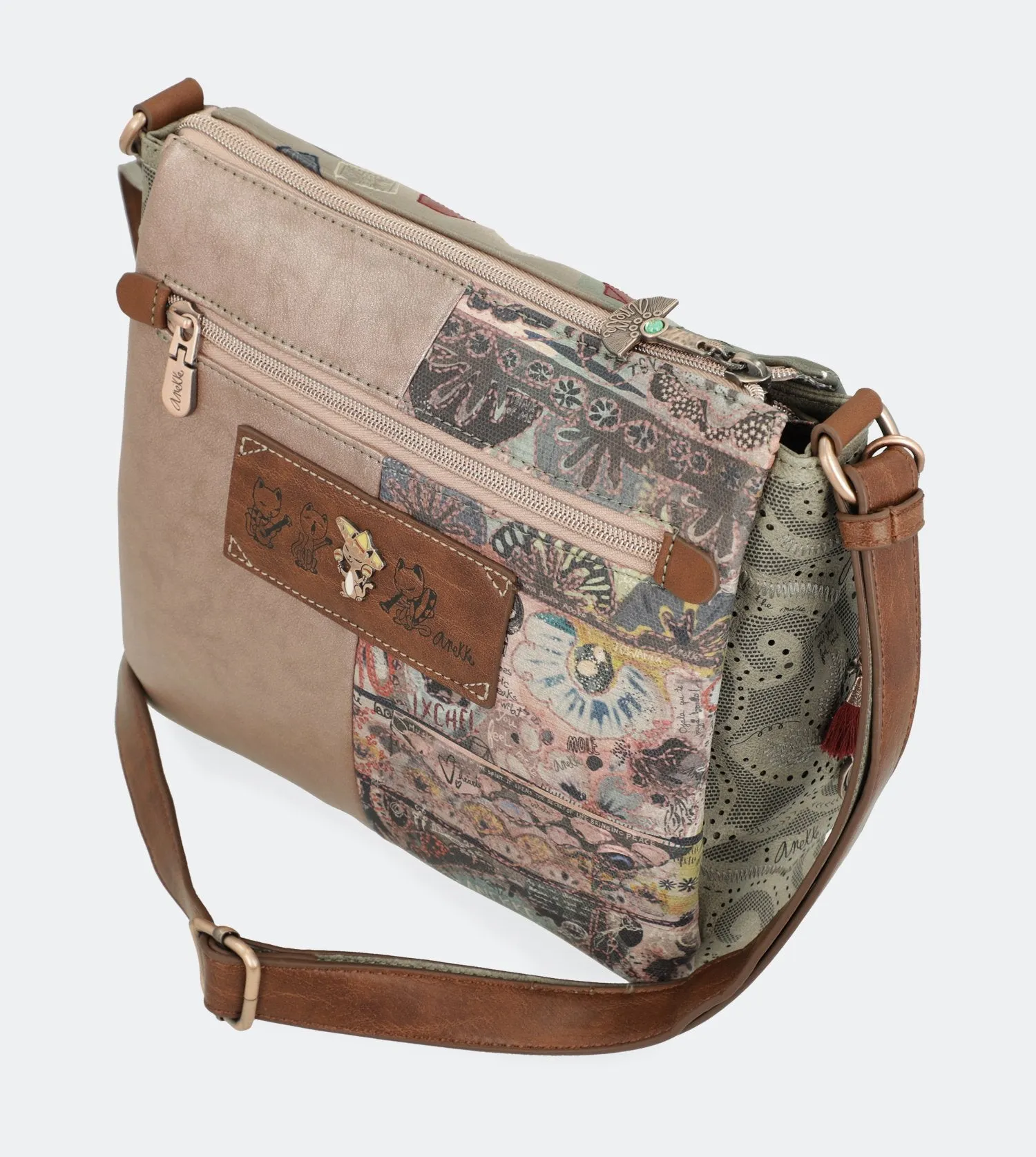 Ixchel Crossbody bag with a zip