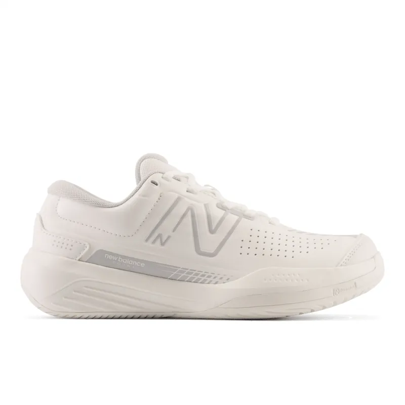 New Balance Women's 696v5 Tennis Shoes - WCH696W5