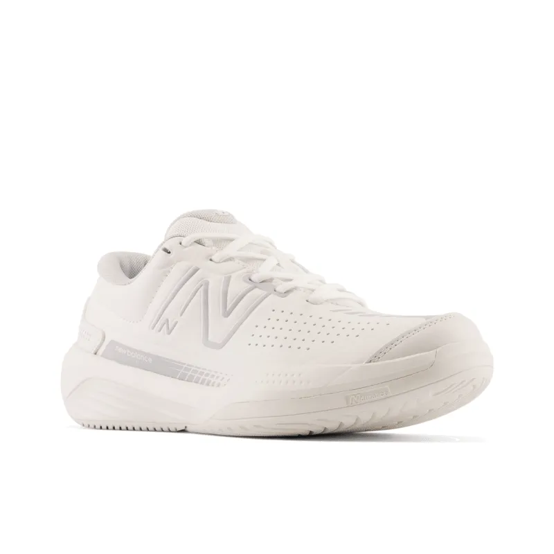 New Balance Women's 696v5 Tennis Shoes - WCH696W5