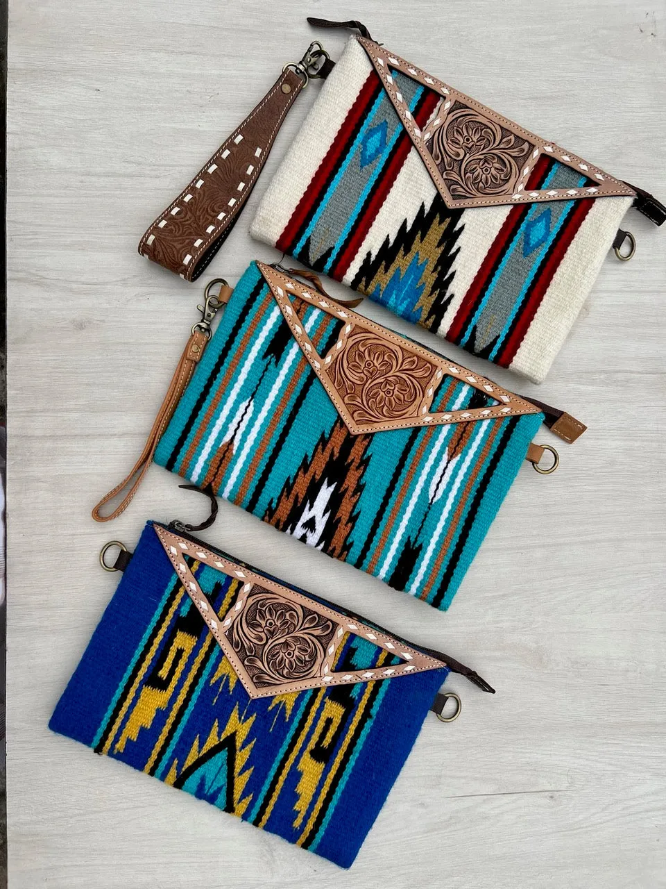 The Design Edge Tooled Blue Saddle Blanket Big Clutch- TSB45C- Tan Tooled Leather