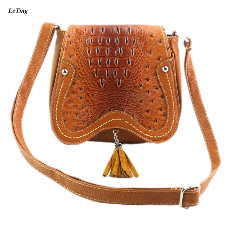 Vintage Tasselwomen bag Rivet Hollow Out leather women messenger bags luxury crossbody Shoulder Bag women's hbags